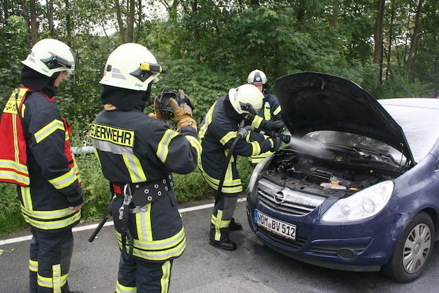 PKW Brandeinsatz B64 vom 22.08.2014